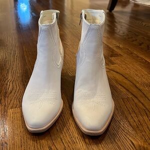 Dolce Vita Silma Nubuck  Western Ankle Booties Ivory